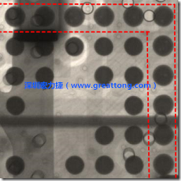 BGA錫球尺寸小于0.4mm，采用降低BGA內(nèi)圍襲球的錫膏量所得到X-Ray，稍微留意一下可以發(fā)現(xiàn)最外圈的錫量(圓的直徑)比其他內(nèi)圍的錫球上的錫量來得多一點(diǎn)點(diǎn)。也就是外圈的黑色圓形直徑比內(nèi)圈的圓形來得大一點(diǎn)點(diǎn)。