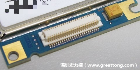 PCBA大講堂：板對板連接器下面裸銅設計，造成模組功能不良